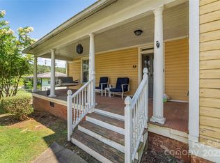 202 E Central Ave, Catawba, NC 28609