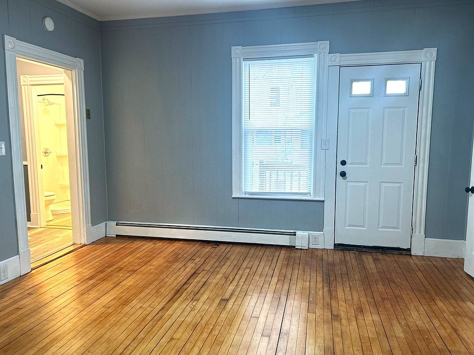 6 Acorn St Sanford ME Zillow