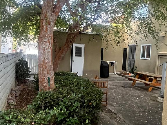 3rd image of 2101 Haven Pl