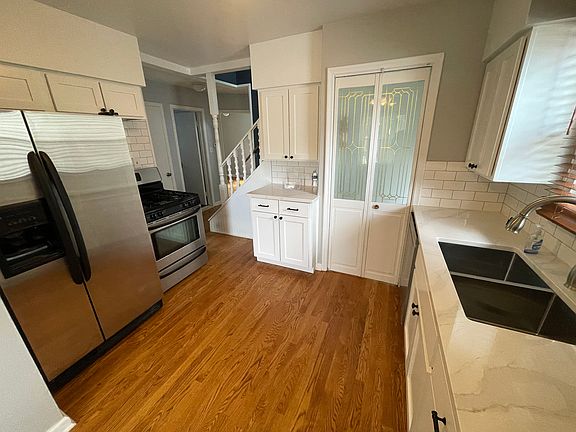 3rd image of 1824 Westgate Ave
