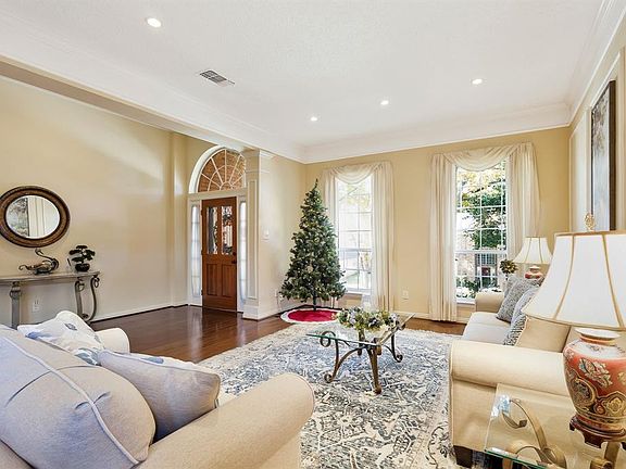 4th image of 6616 Lynch Ln