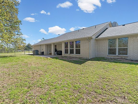 5th image of 555 Rs County Rd