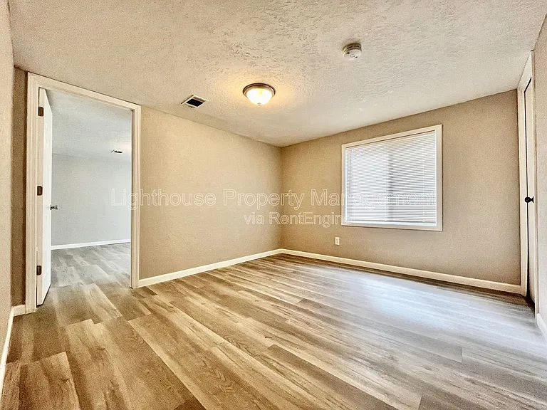 18169 Swiss Dr — Photo 18
