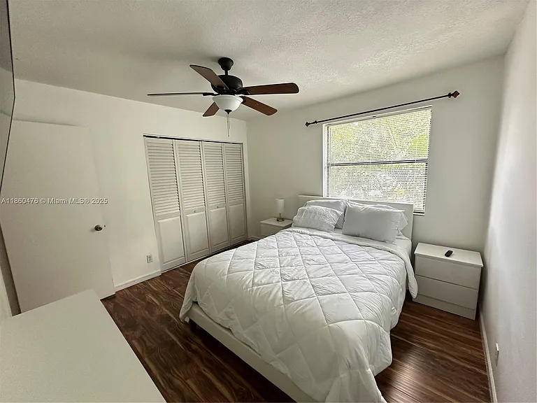 9865 Riverside Dr — Photo 9
