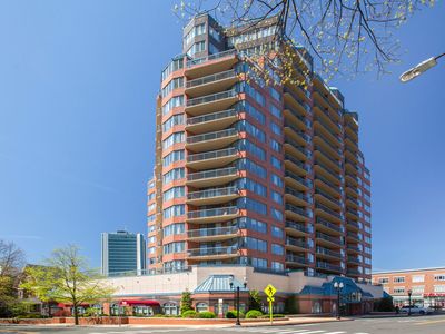25 Forest St APT 14E, Stamford, CT, 06901