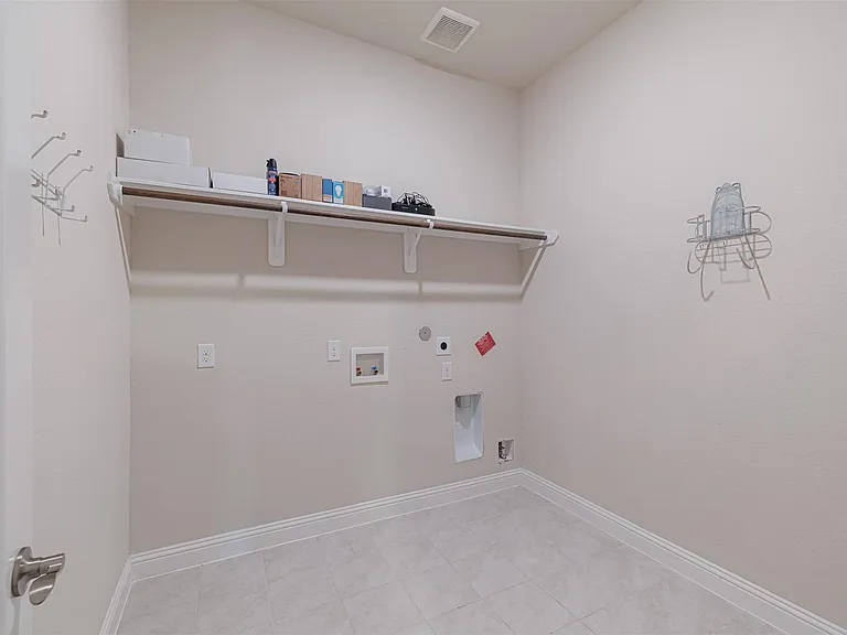 1803 Pepper Grove Ln — Photo 24
