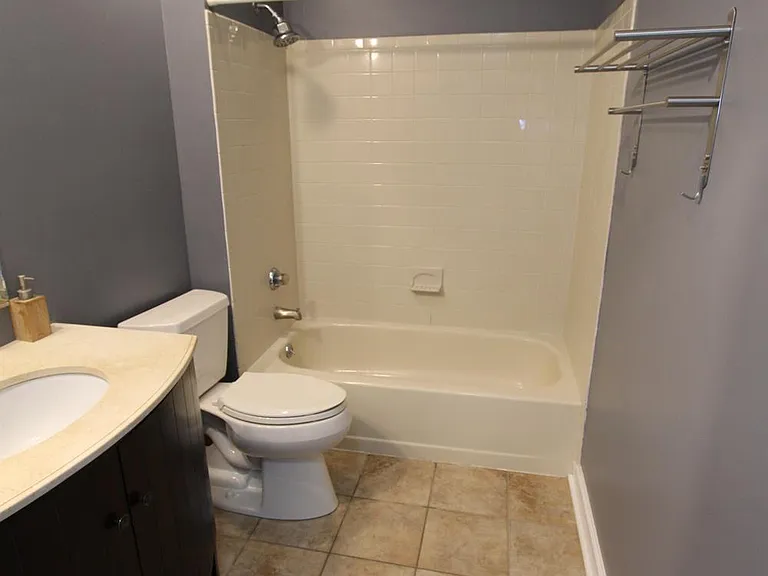1112 Aspen Dr — Photo 12