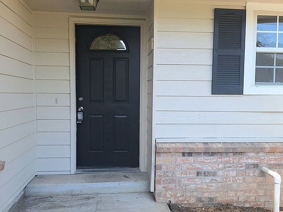 Frint door with small porch