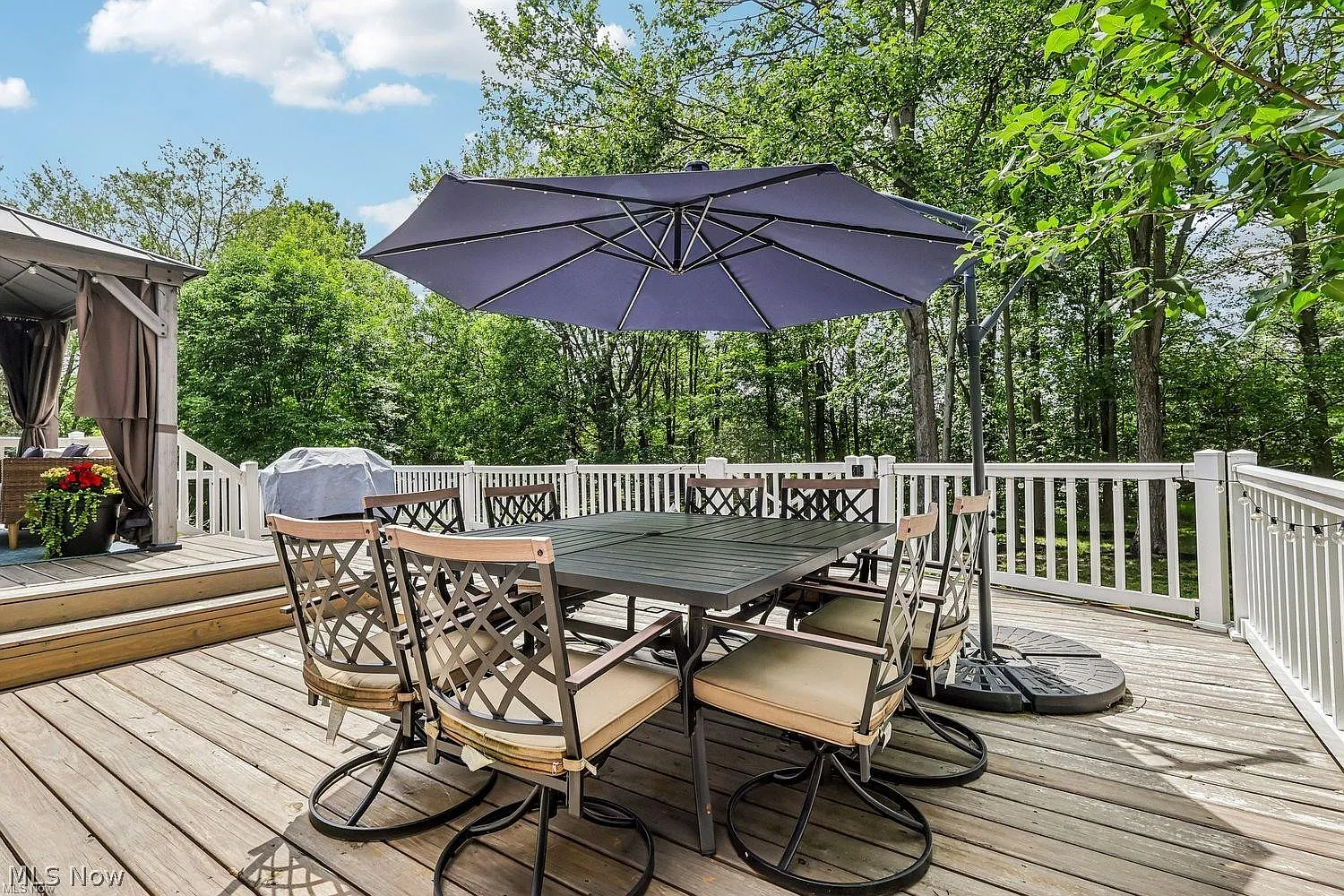 4 bed, 3.5 bath, 4736 sqft, $4,000 — Photo 4