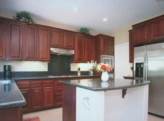 Spacious Designer Kitchen