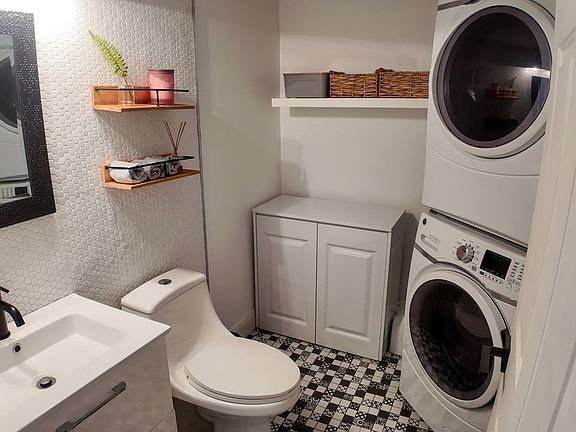 5th image of 8050 Severn Dr APT C