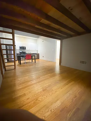 Rented by City Vista Inc | media 51