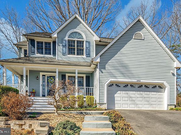 2nd image of 11912 Oakhurst Dr