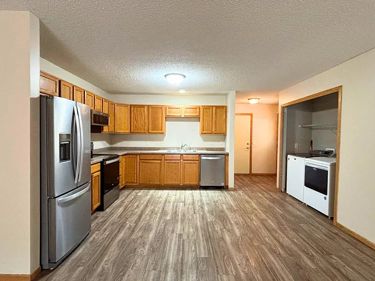 1627C Gunston Dr — Photo 4