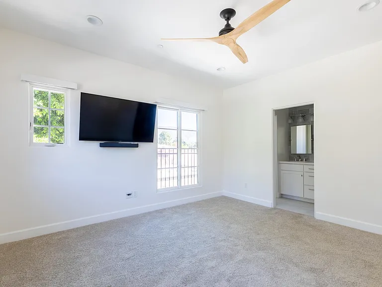 431 Marsh St #202 — Photo 13