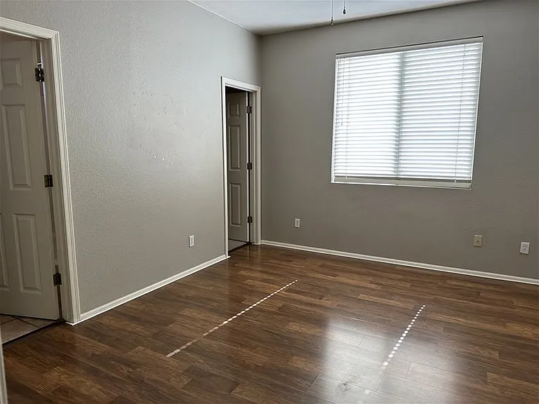 3320 N Lakeshore Ct — Photo 23