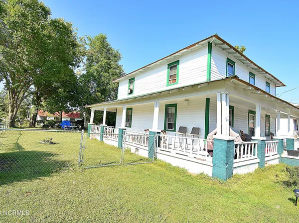 922 Elm Street, New Bern, NC 28560