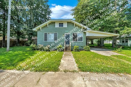 1028 Main St Photo 1