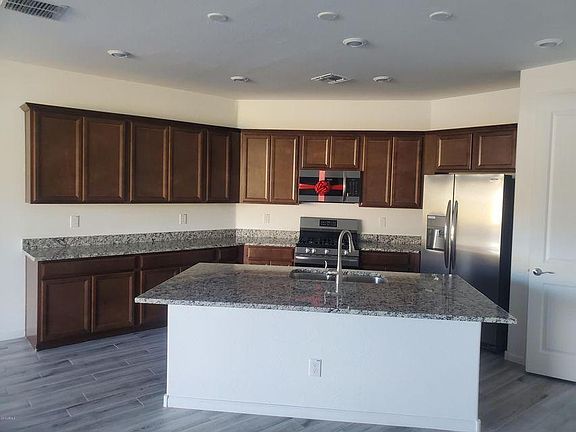 3rd image of 20830 N 40th Dr