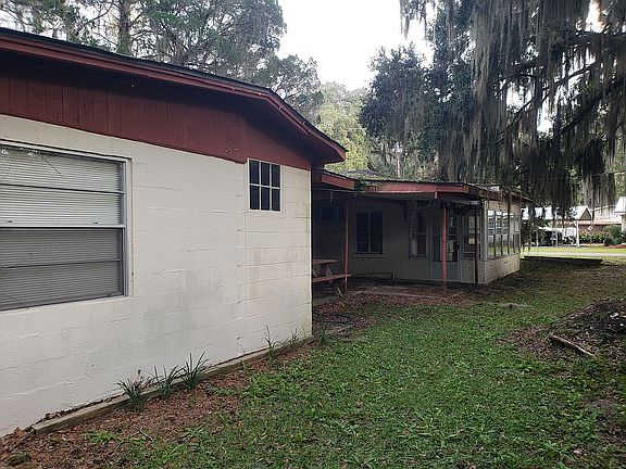 Block house - side view