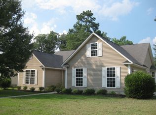 3819 Periwinkle Ln, Florence, SC 29501