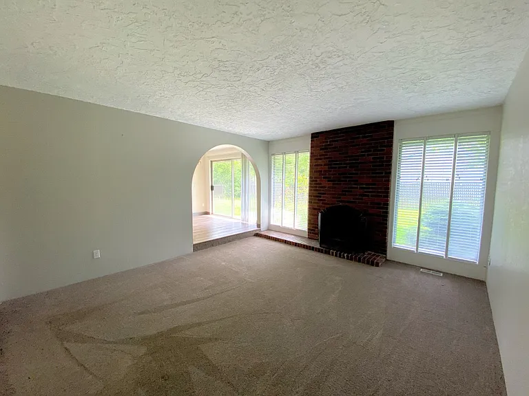 20090 SW Sandra Ct — Photo 6