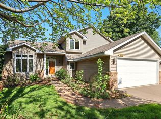 1013 Trillium Ct, Eagan, MN 55123