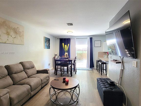 4th image of 21485 SW 85th Ave