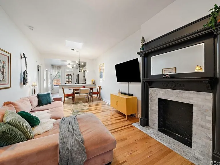 217 E Cedar Ave — Photo 3
