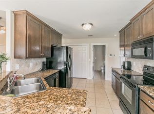 1500 Sandy Beach Rd, Azle, TX 76020