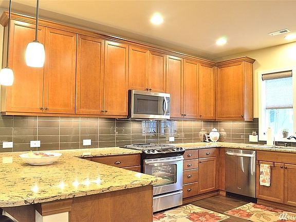 4th image of 19117 143rd St E
