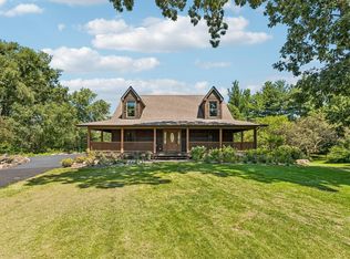 1921 Annettes Cir, Sugar Grove, IL 60554