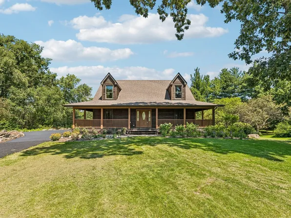 1921 Annettes Cir, Sugar Grove, IL 60554