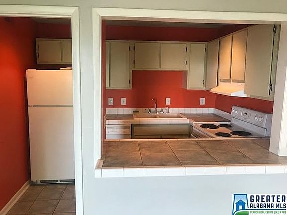 4th image of 1329 31st St S APT F