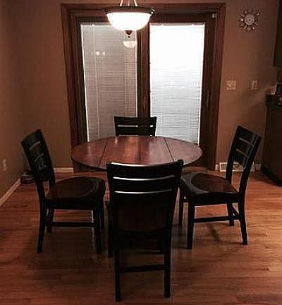 3rd image of 275 Estate Dr