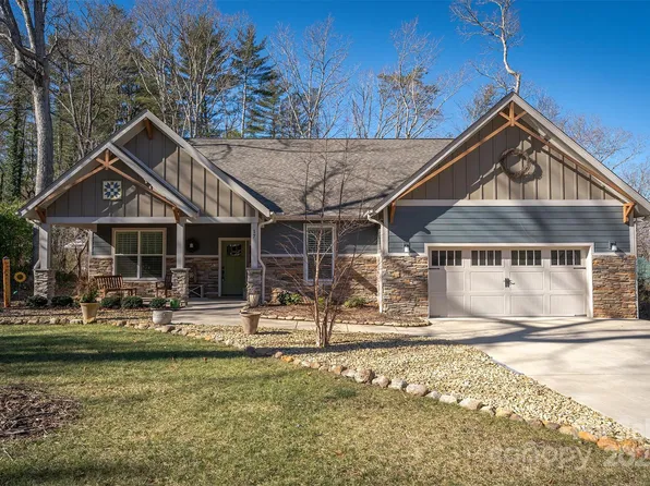 17 Laurel Ln, Black Mountain, NC 28711