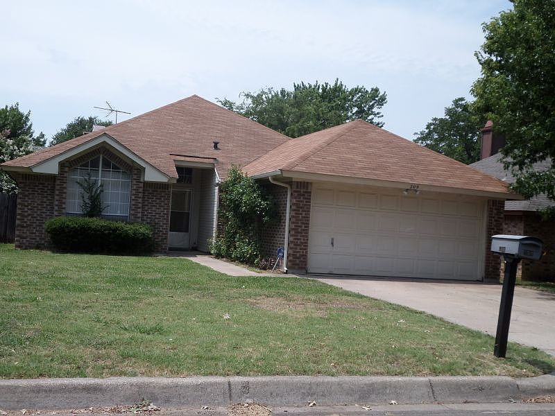 1st image of 209 Flaxseed Ln