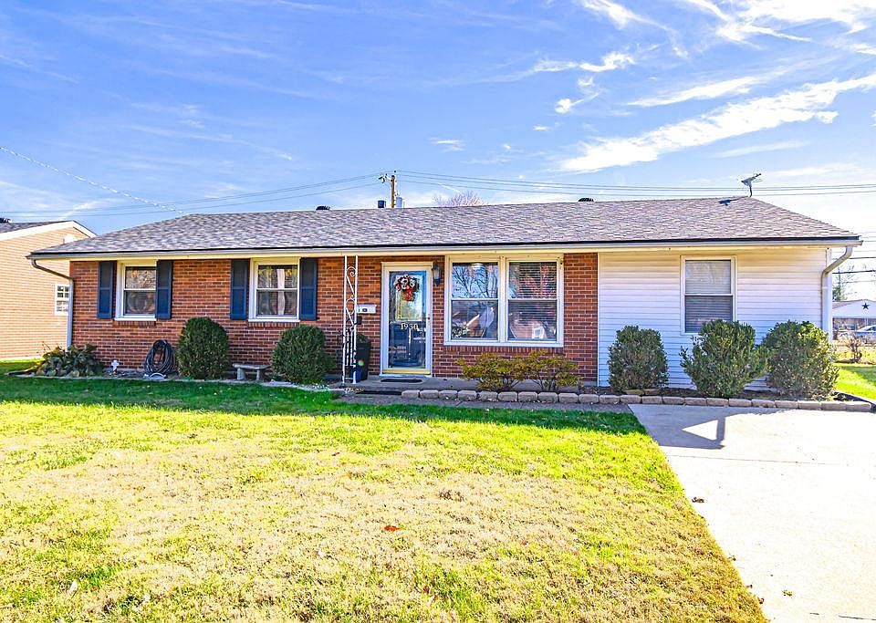 1st image of 1930 Wyandotte Ave