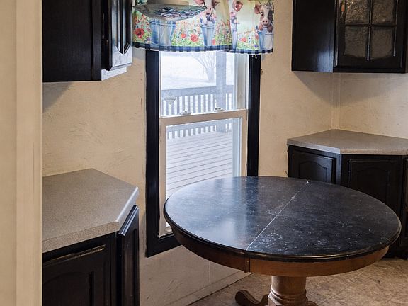 5th image of 10116 W Polk Rd