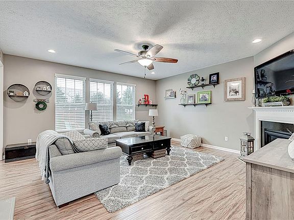 3rd image of 7380 English Way