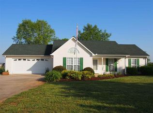 285 Summer Lady Ln, Boiling Springs, SC 29316