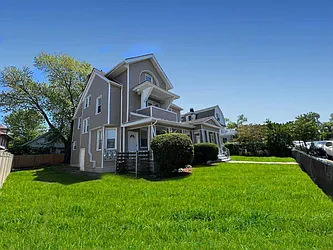 10-40 Mc Bride Street, #3