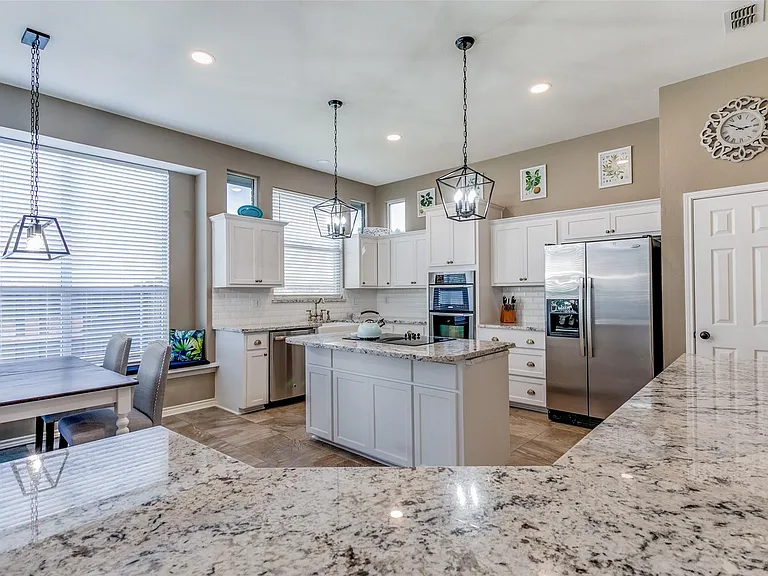 626 Beal Ln — Photo 11