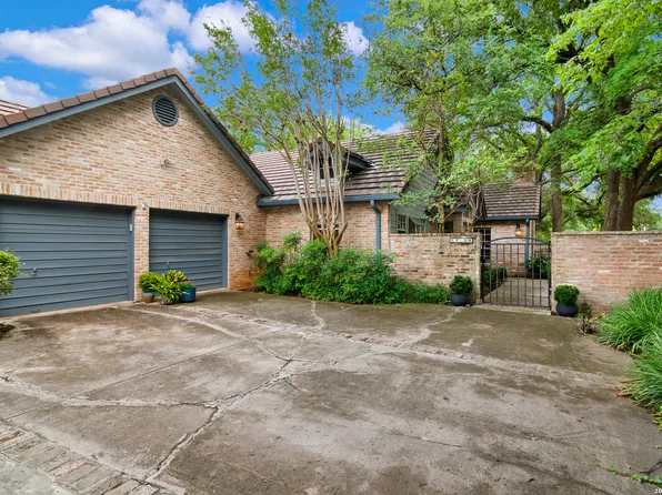 6 PLUM LN, San Antonio, TX 78218