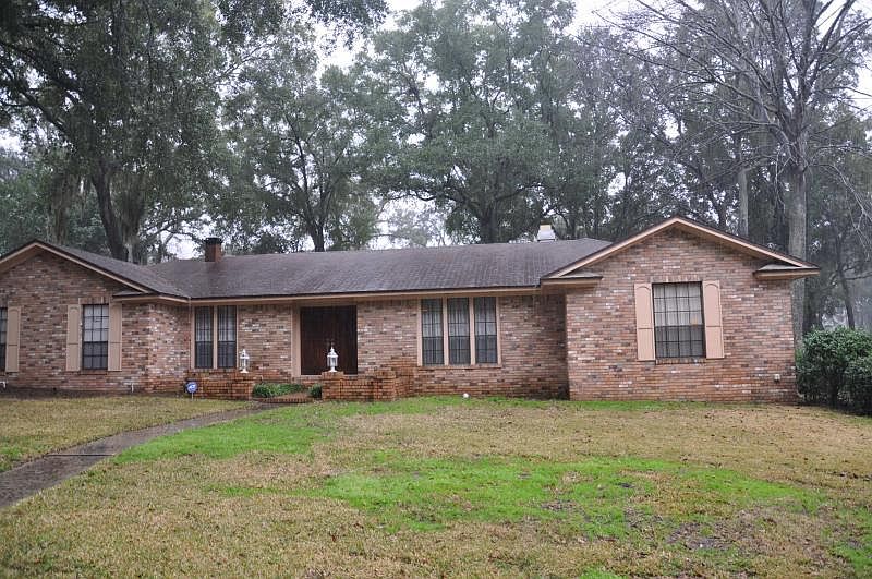 1st image of 6404 Whispering Oaks Dr