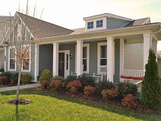 1st image of 513 Phillips Dr