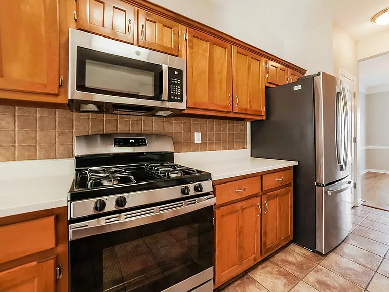2221 Linda Shore Dr — Photo 8