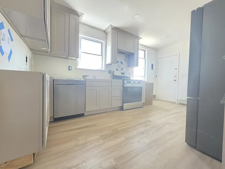 211 Florida St #4 — Photo 6