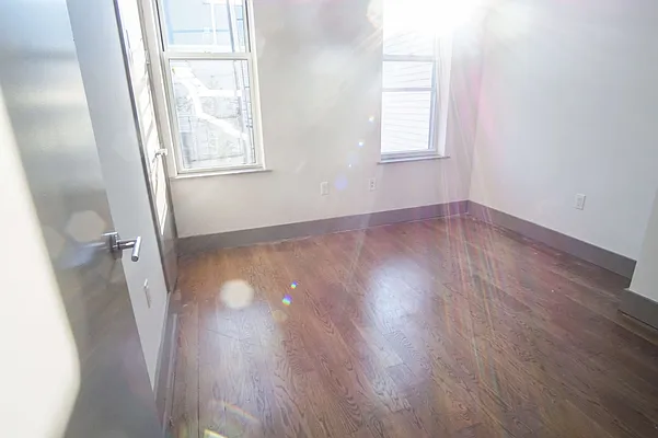 Rented by Lofts and Flats LLC | media 27