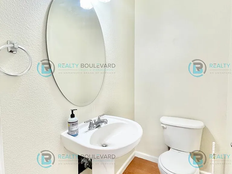 4007 Anthony James Ct — Photo 22